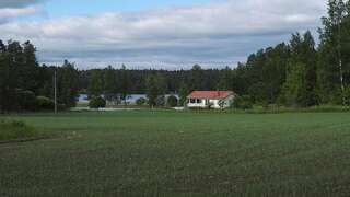 Дома для отпуска Wonderful cottage by the lake Hautjärvi Дом для отпуска-20